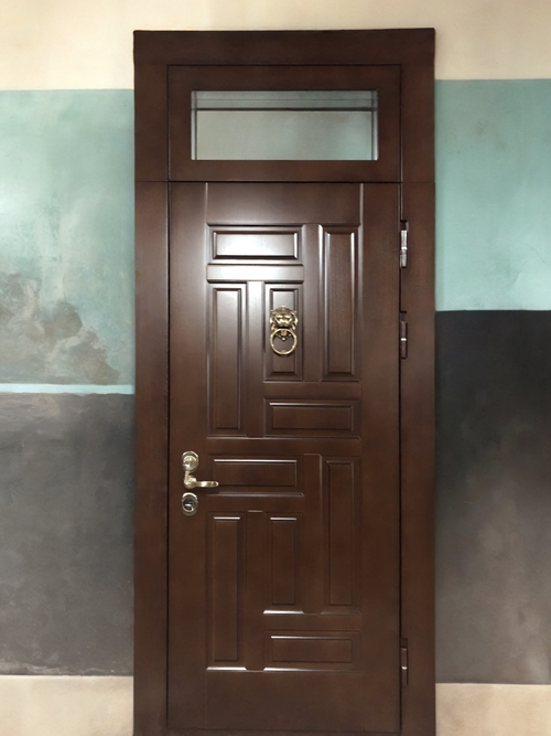 Дверь со стеклом и фрамугой