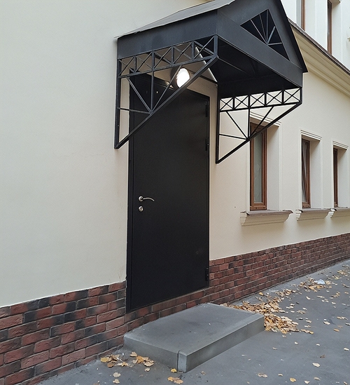 Порошковая уличная дверь