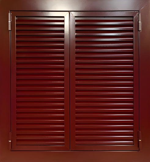 Двустворчатые ставни-жалюзи на окно