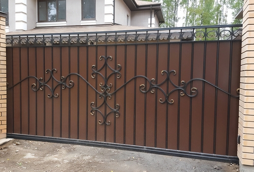 Откатные кованые ворота
